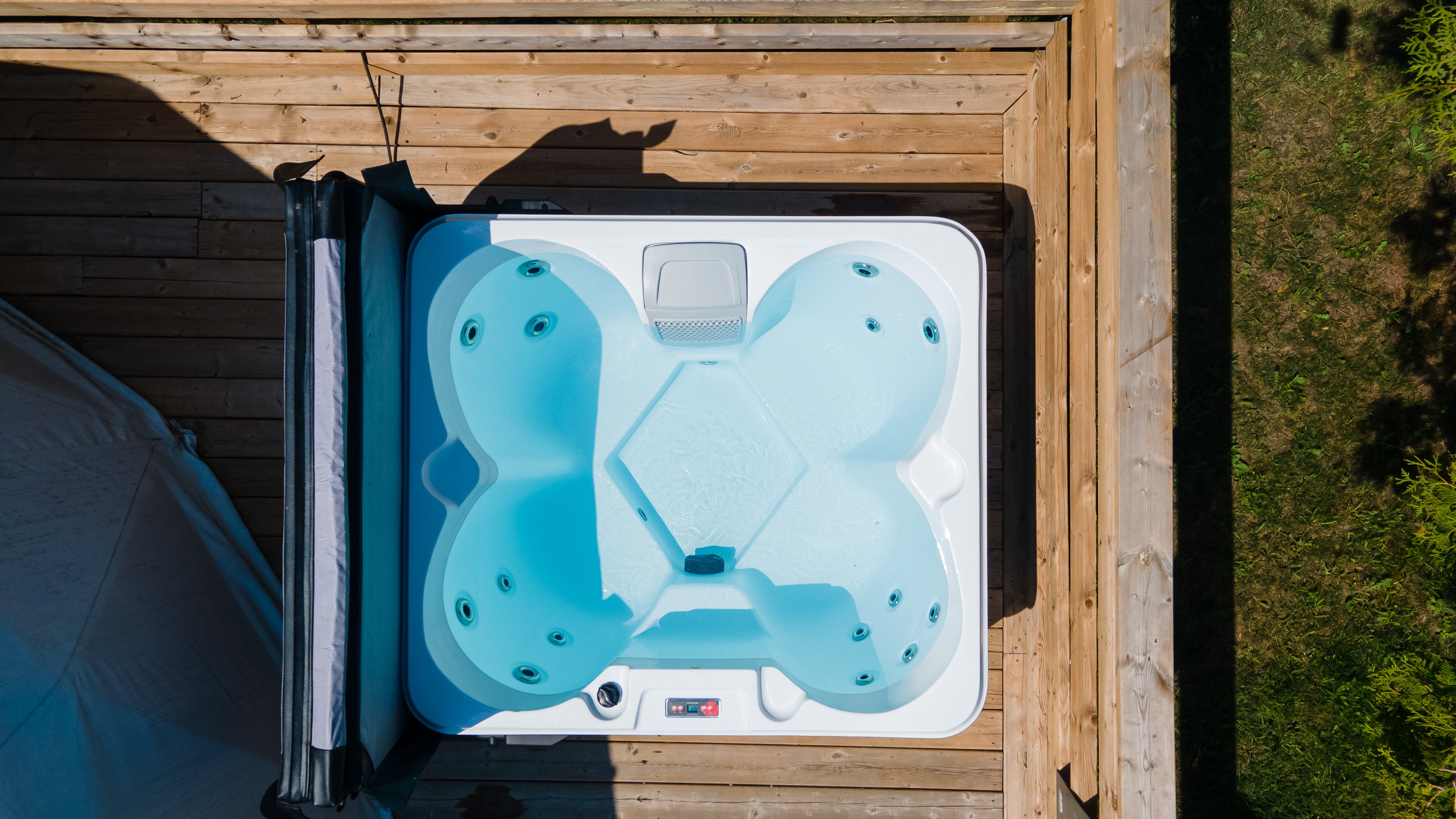 Gander 4-Person 15-Jet Portable Hot Tub