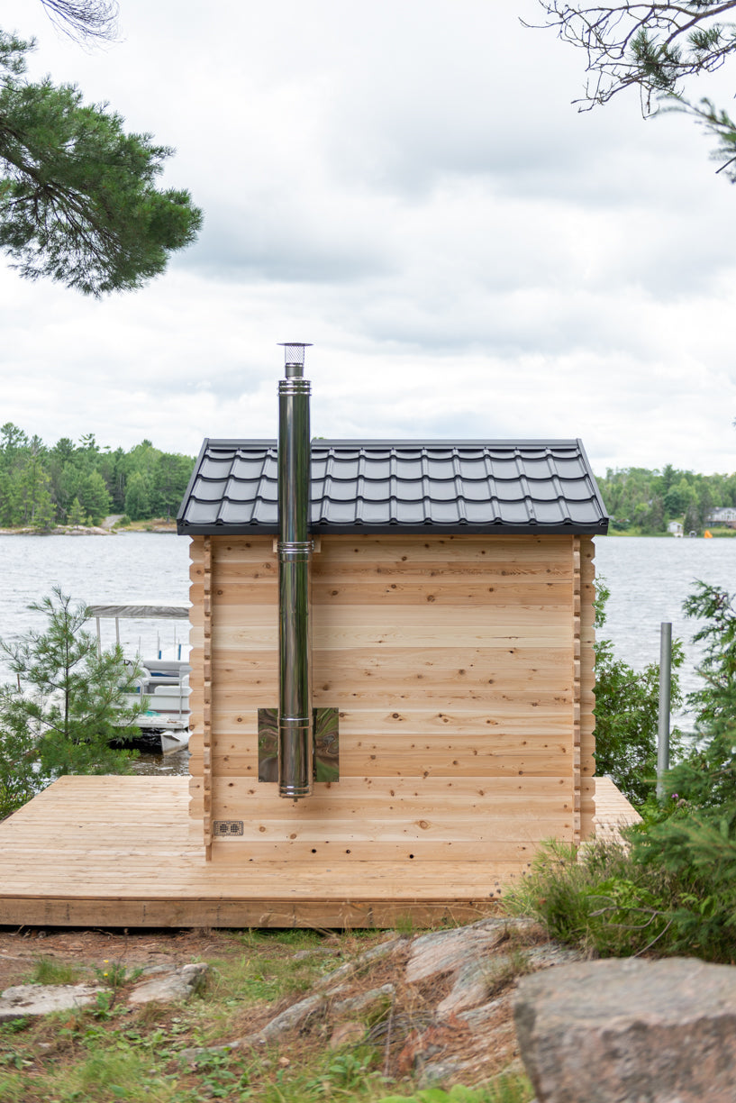 Dundalk LeisureCraft Georgian Cabin Sauna With Deck