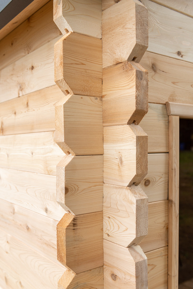 Dundalk LeisureCraft Georgian Cabin Sauna With Deck