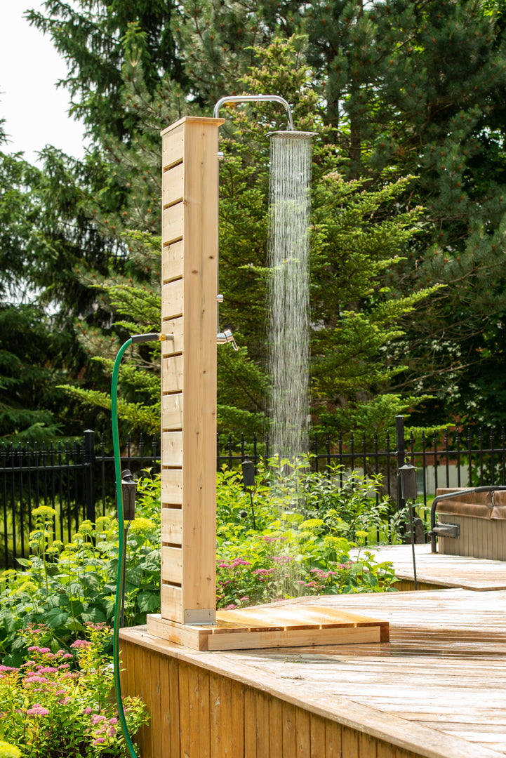 Dundalk Sunlight Outdoor Shower - Clear Red Cedar