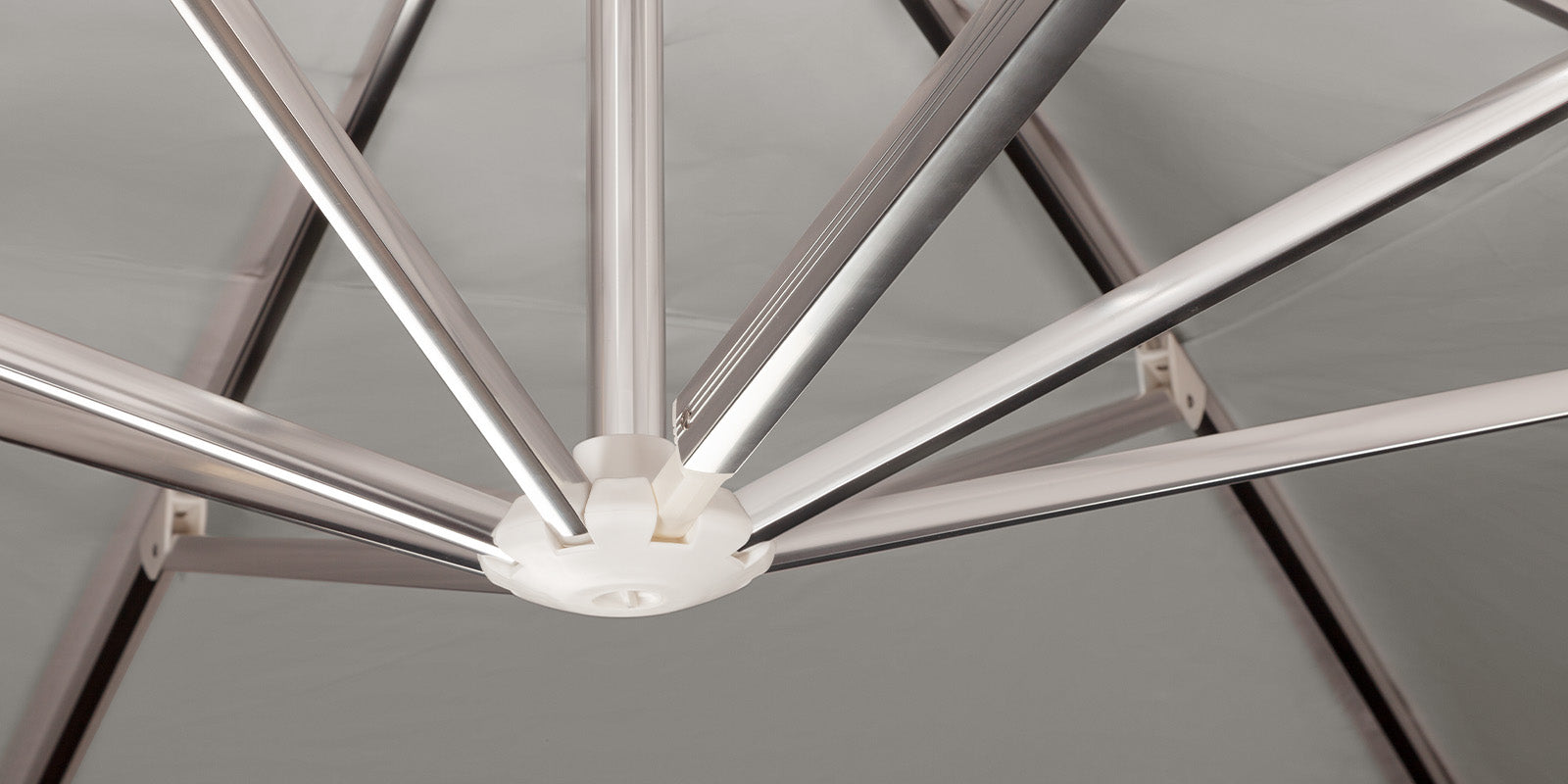 Decoscape Rio Grande Cantilever Umbrella (Square)